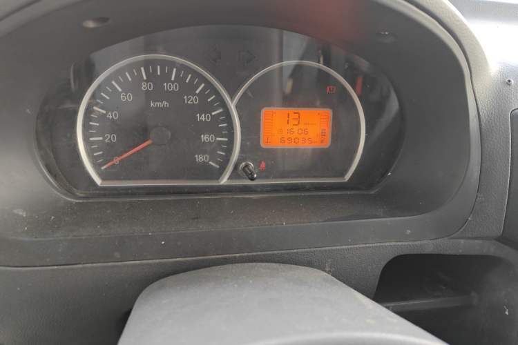 Used BAIC Weiwang 306 2016 1.2L Basic Version 7 Seats A12 China V Emission Standard
