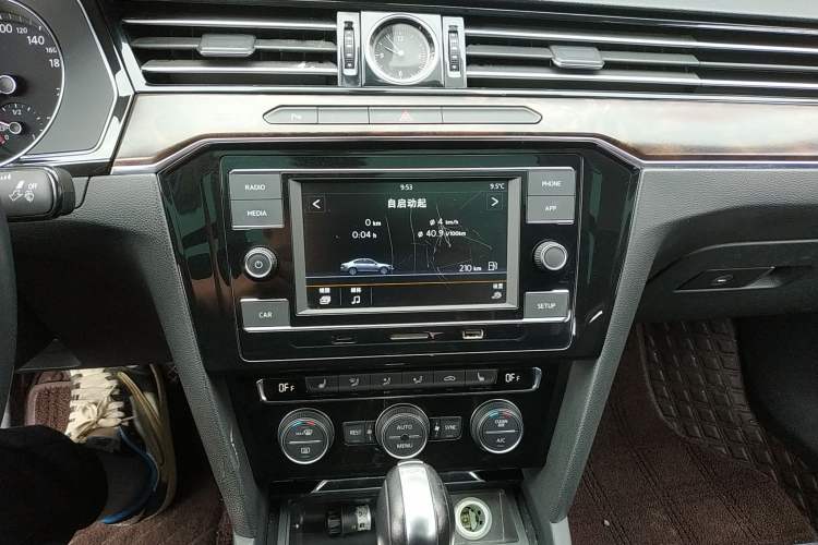 Used Volkswagen Magotan 2018 330TSI DSG Luxury Model