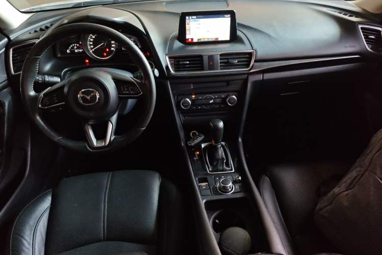 Used Mazda 3 Axela 2017 Sedan 2.0L Automatic Prestige Model China V Standard
