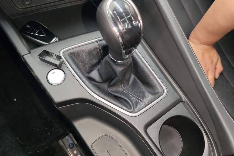 Used CHANGAN Eado 2021 PLUS 1.6L GDI Manual Luxury Model
