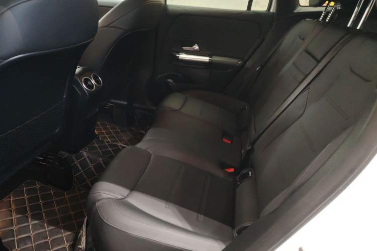 Used Mercedes-Benz GLA 2020 GLA 200 Left Rear Seat