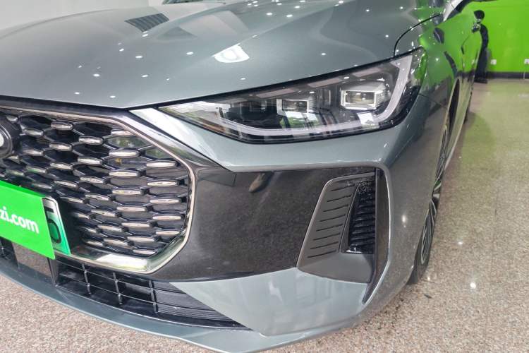 Used Chery Fengyun A8L 2025 1.5 TGDI 145 km Luxury Version Left Front Headlight