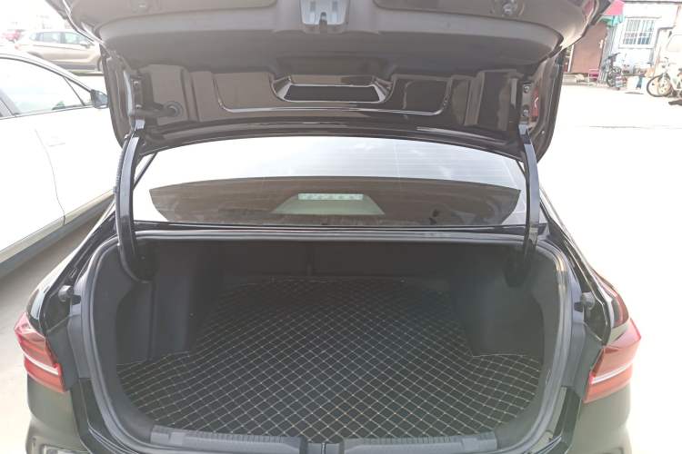 Used Volkswagen Lavida 2022 280TSI DSG Comfort Edition Trunk