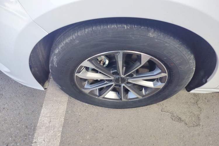 Used BYD Destroyer 05 2024 HONOR Edition DM-i 55KM Luxury Model Left Front Wheel Hub