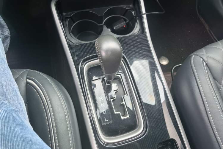 Used Mitsubishi Outlander 2021 2.4L 4x4 Zhi Xiang Edition 7 Seats
