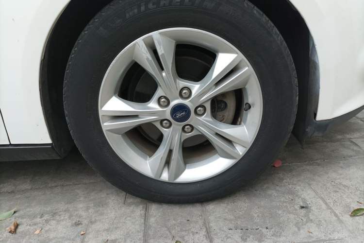 Used Ford Focus 2012 Hatchback 1.6L Automatic Fashion Edition