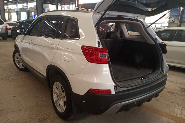 Used Changan CS75 2016 2.0L Manual Luxury Version China IV Standard