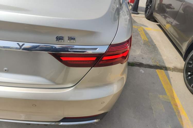 Used Geely Auto Binray 2018 14T CVT Binyi Edition