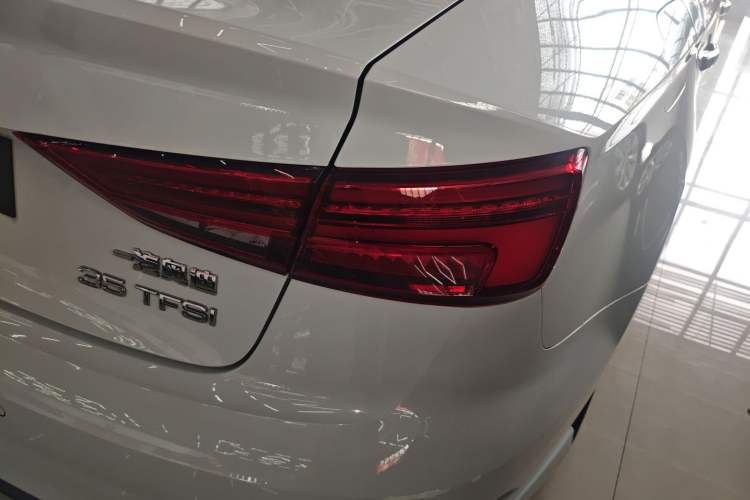 Used Audi A3 2020 Limousine 35 TFSI Fashion Edition China VI Emission Standard
