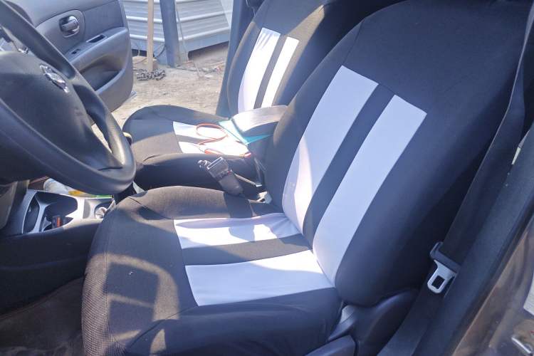 Used Nissan Livina 2015 1.6XE Manual Comfort Edition Left Front Seat