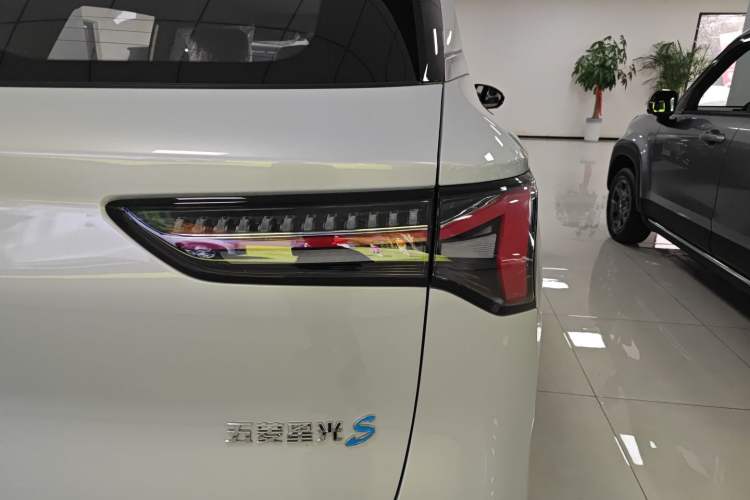 Used Wuling Xingguang S 2024 510km Flagship Edition
