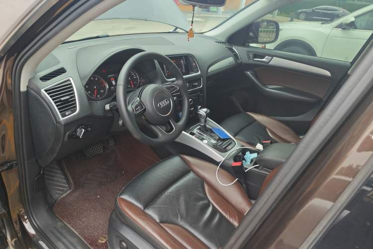 Used Audi Q5 2018 Collector's Edition 40 TFSI Technology Model