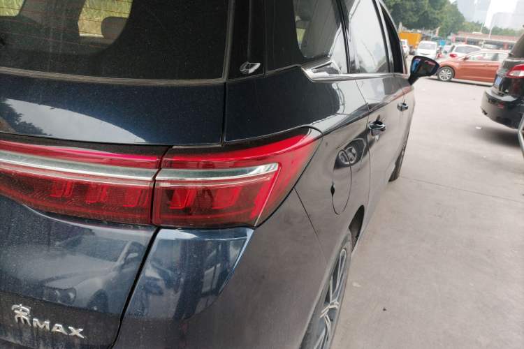 Used BYD Song MAX New Energy 2022 DM-i 105KM Flagship Model Exterior 6