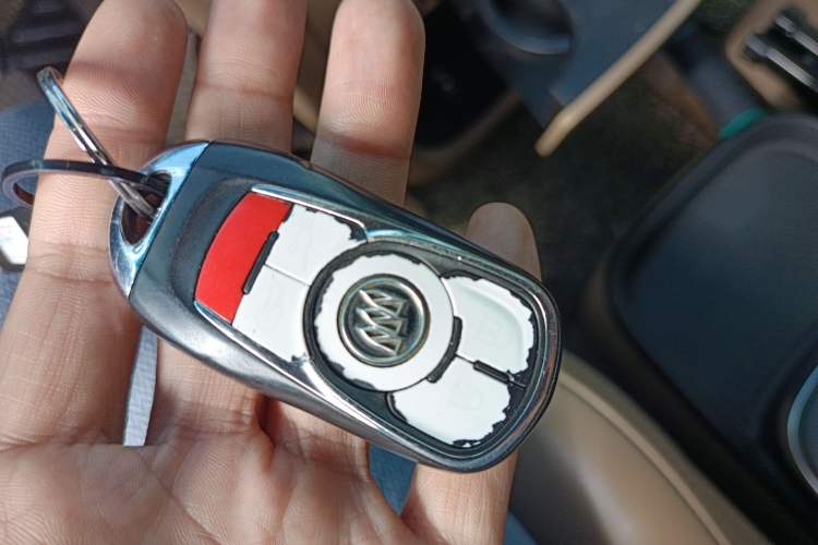 Used Buick GL8 2017 ES 28T Luxury Model China V Standard