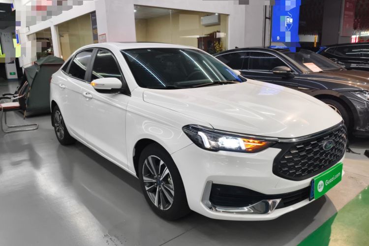 Used Ford Escort 2021 1.5L Automatic Diamond Edition Front Right 45 Deg