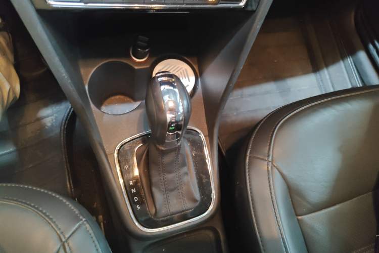 Used Volkswagen Polo 2016 1.6L Automatic Luxury Model
