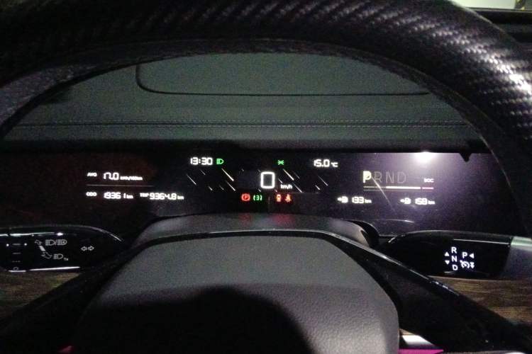 Used NETA S 2022 Extended-Range Version 1160 km Range Rear-Wheel-Drive Compact Edition Instrument Cluster