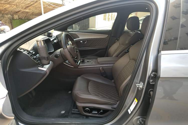 Used BYD Han 2023 DM-i Champion Edition 121KM Prestige Model