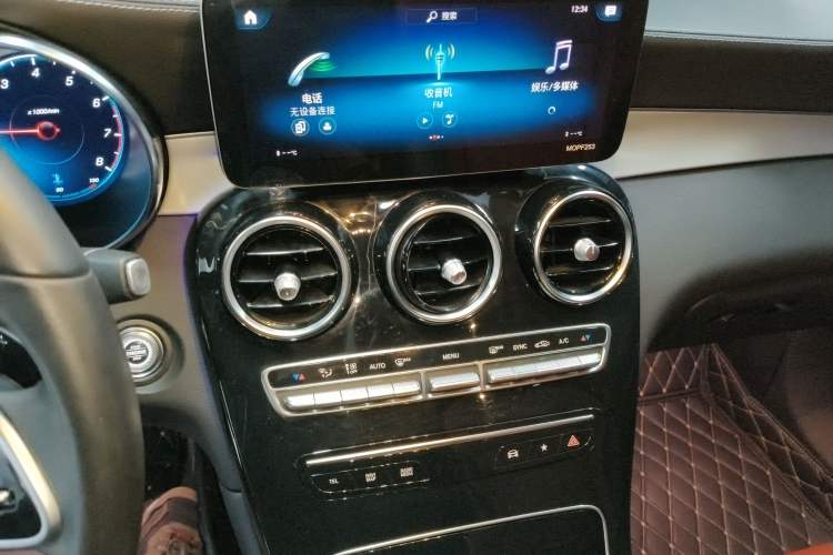 Used Mercedes-Benz GLC Coupe 2021 GLC 260 4MATIC Coupe SUV
