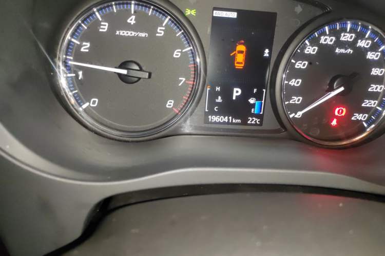 Used Mitsubishi Outlander 2016 2.4L 4x4 Luxury Edition 7-Seater