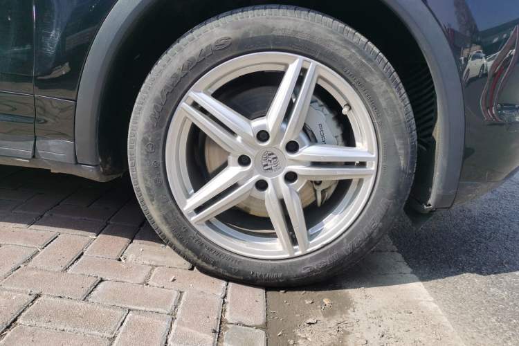 Used Porsche Cayenne 
