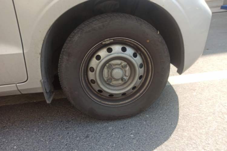 Used Wuling Hongguang V 2022 1.5L Jingqu Edition Electric-Assist LAR