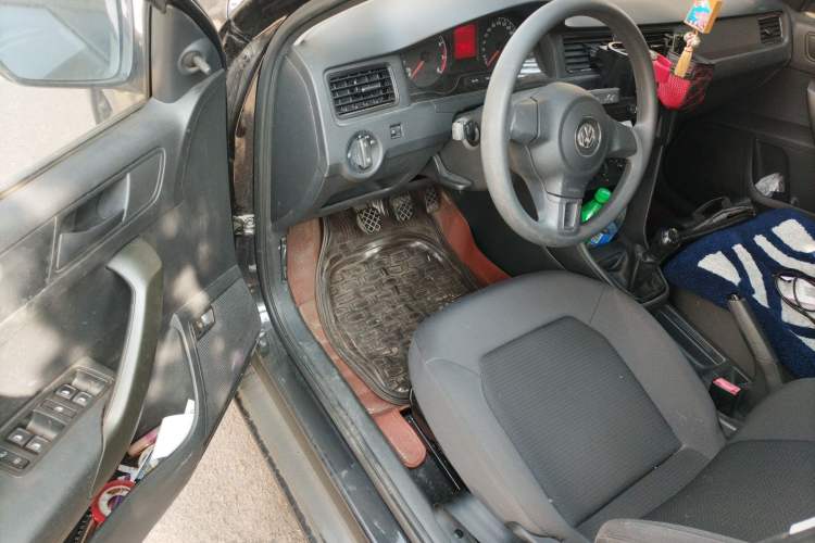 Used Volkswagen Santana 2015 1.4L Manual Fashion Edition Driver Seat