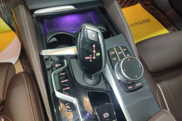 Used BMW 5 Series 2021 530Li Luxury Edition M Sport Package