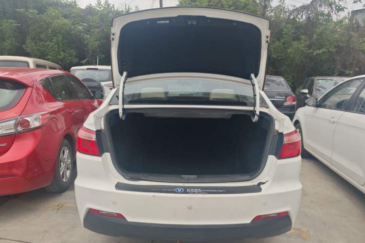 Used CHANGAN Alsvin V7 2015 1.6L Manual Enjoyment Model China IV Standard