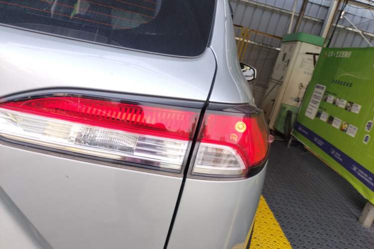 Used Toyota FRONTLANDER 2023 2.0L CVT Elite Edition