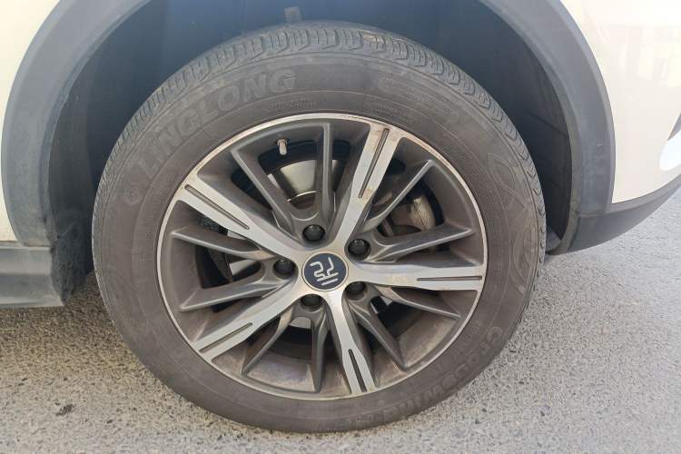 Used BYD Yuan New Energy 2019 EV535 High-Energy Leading Edition Right Front Wheel Hub