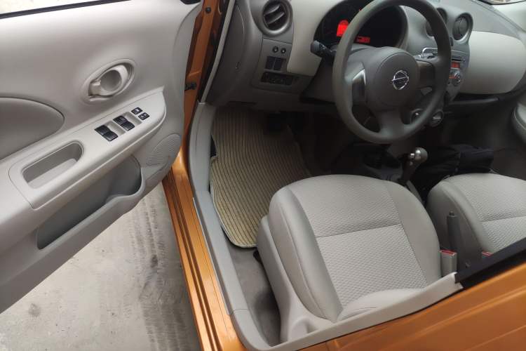 Used Nissan March 2010 1.5L Automatic Easy-Style Version
