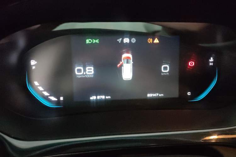 Used Baojun RM-5 2019 1.5T Manual Elite Version with 24-Hour Online Service 6 Seats Instrument Cluster