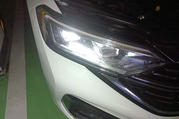 Used Volkswagen Sagitar 2023 280TSI DSG Beyond Lite Edition Right Front Headlight