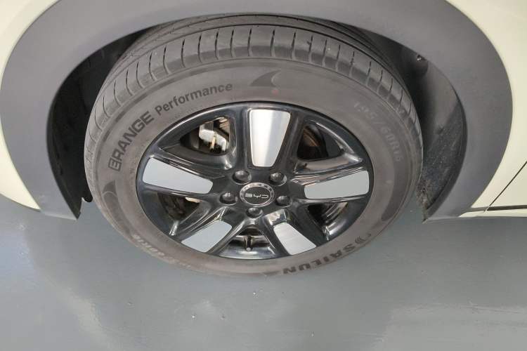 Used BYD Dolphin 2025 Intelligent Driving Version 410 km Fashion Edition
