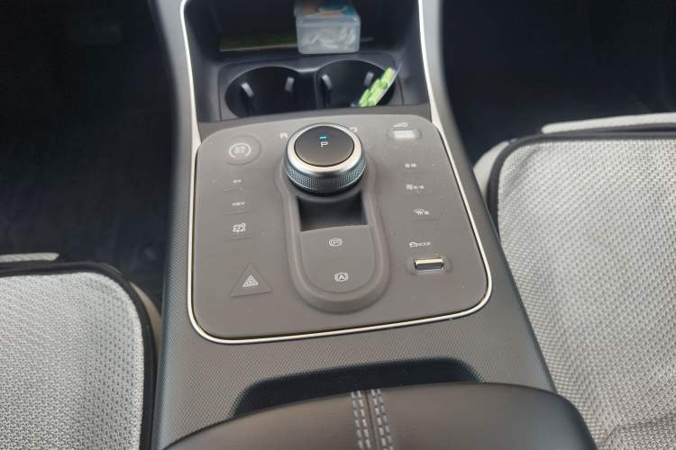 Used BYD Destroyer 05 2024 HONOR Edition DM-i 55KM Luxury Model Gear Lever