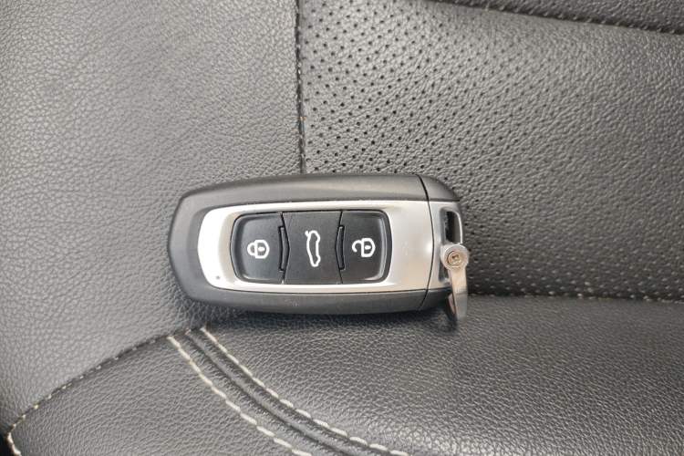 Used Geely Auto Vision X3 2020 1.5L CVT Luxury Model Vehicle Key