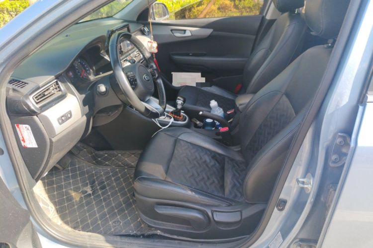 Used Kia Forte 2018 1.6L Automatic Value-Comfort Luxury Edition Left Front Seat