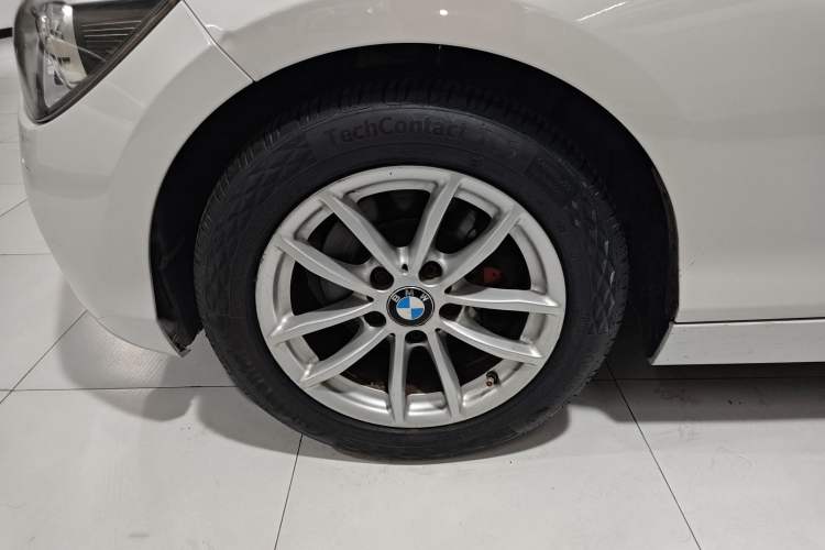 Used BMW 1 Series 2013 Facelifted 118i Leading Edition Exterior 3