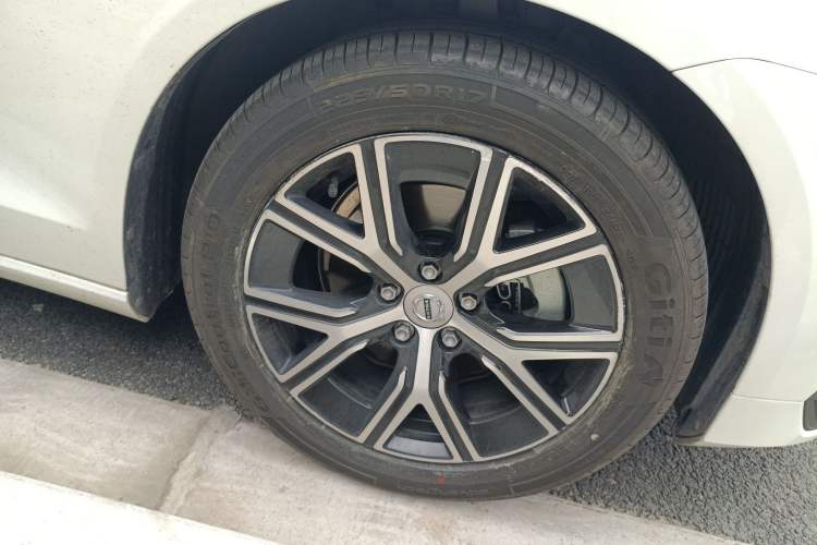 Used Volvo S60 2025 B4 Zhiyi Luxury Edition