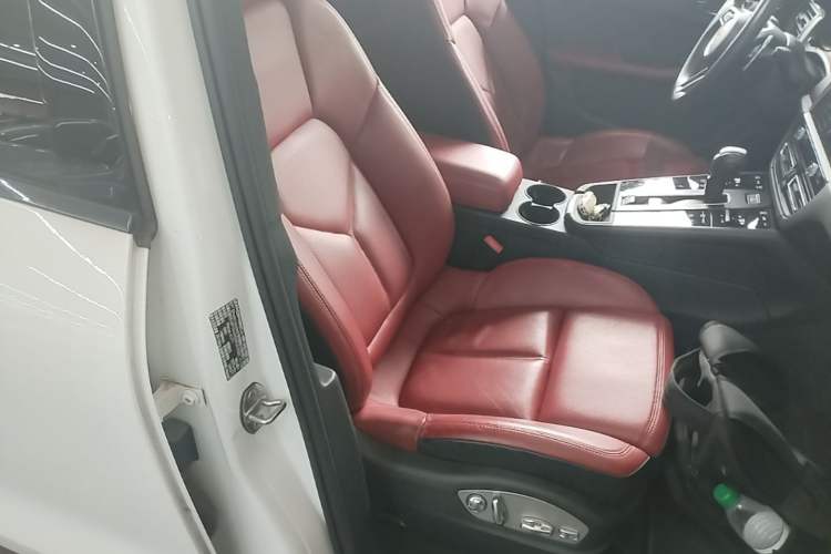 Used Porsche Macan 2023 Macan 2.0T