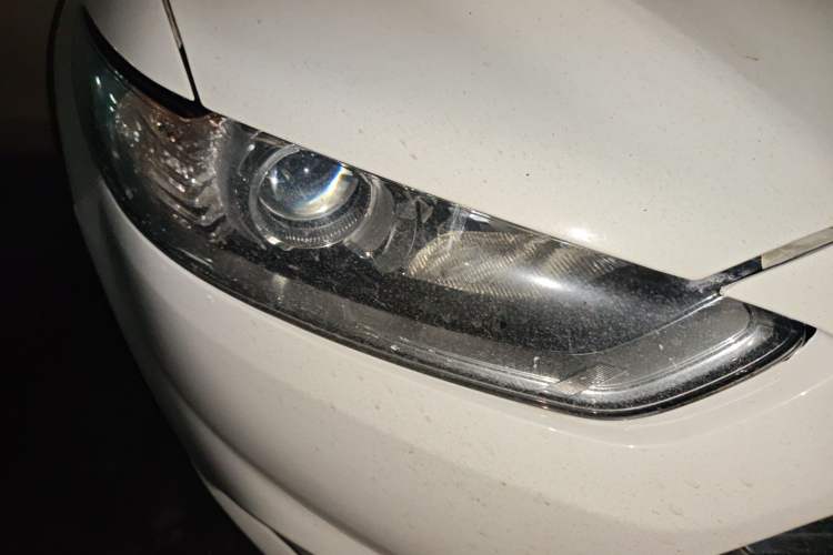 Used Ford Mondeo 2013 1.5L GTDi180 Fashion Edition Right Front Headlight