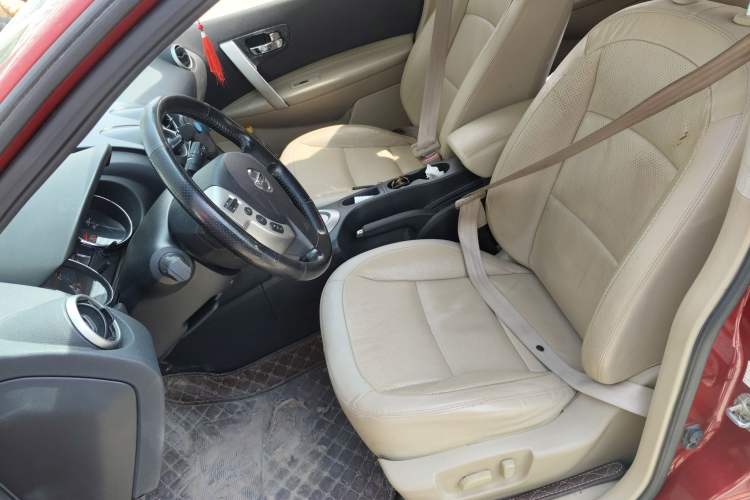 Used Nissan Qashqai 2011 2.0 XV Lea CVT 2WD Left Front Seat