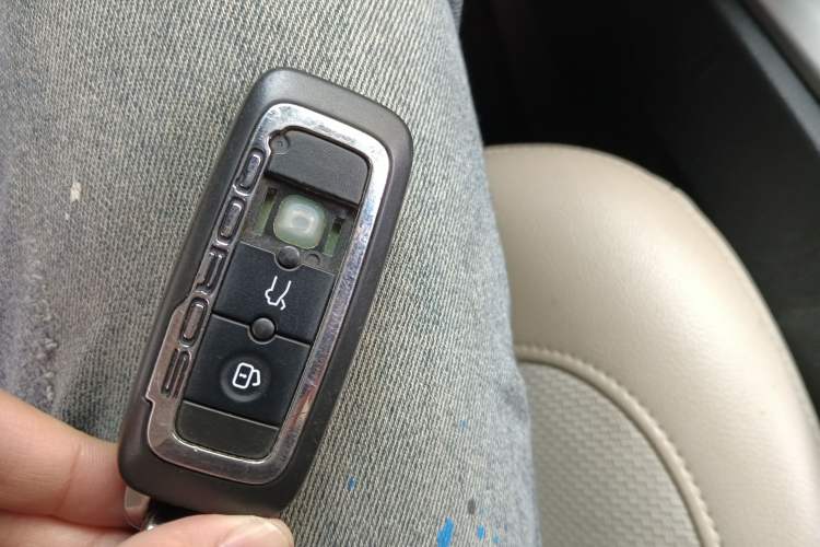 Used Qoros 3 2014 Sedan 1.6L Automatic Zhiyue Model Vehicle Key