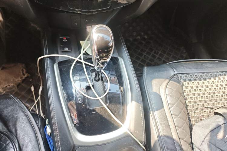 Used Nissan X-Trail 2020 2.5L XL ITS 3-Row CVT 4WD Seven-Seater Luxury Navigation Edition Gear Lever