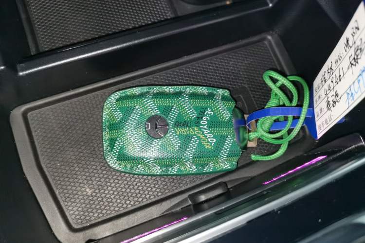 Used Mercedes-Benz GLC 2020 GLC 260 L 4MATIC Dynamic Model Vehicle Key