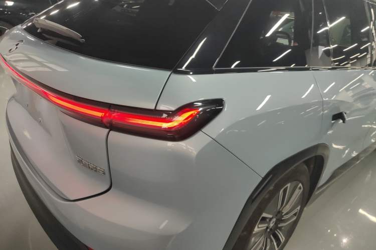 Used Nio ES7 2022 75 kWh Exterior 3