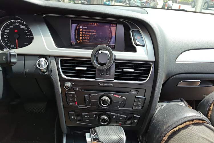 Used Audi A4L 2011 2.0 TFSI Standard Model
