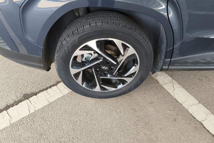 Used Hyundai Custo 2021 380TGDi Smart Love Flagship Edition TOP Premium Right Rear Wheel Hub