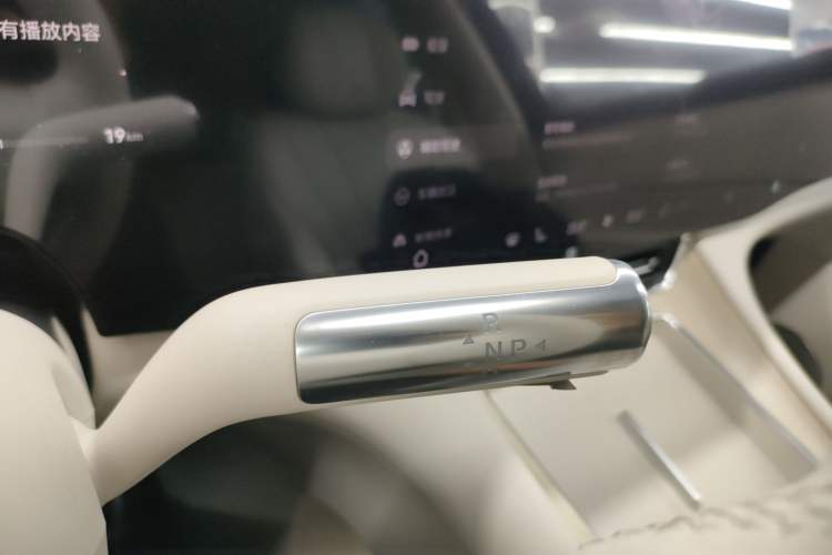 Used Hima AITO M8 2025 Extended-Range Ultra Version 53.4 kWh 5-Seater Edition
